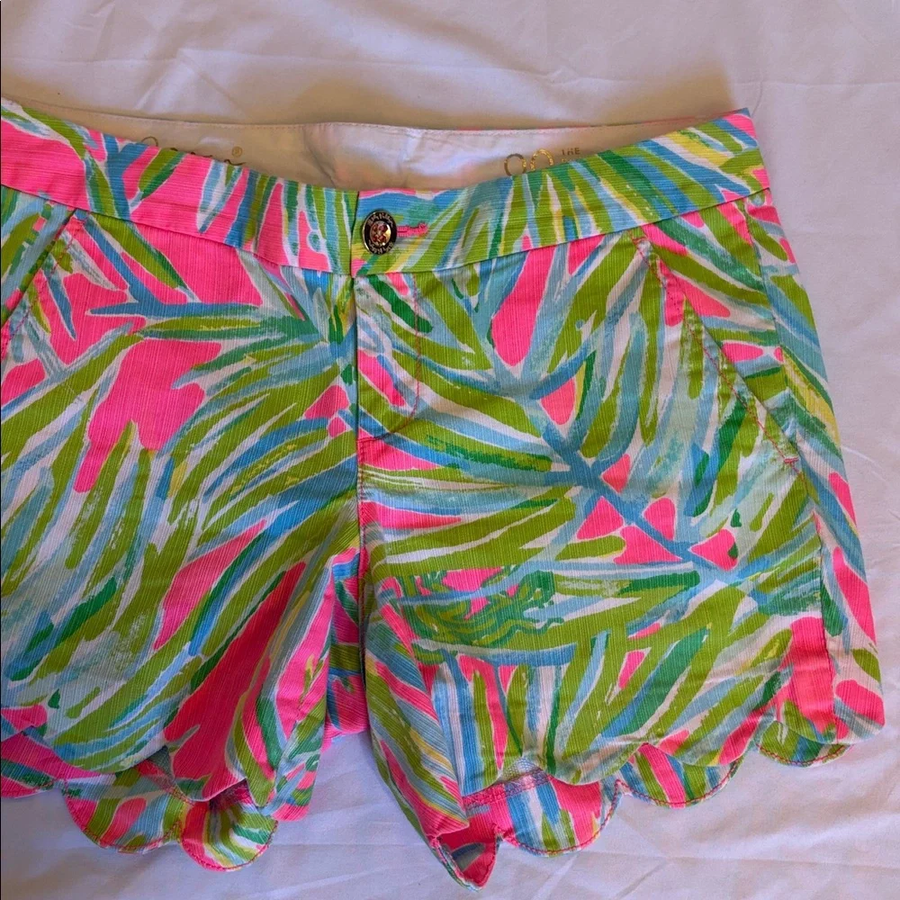 Lilly Pulitzer Buttercup Shorts - Picture 1 of 5